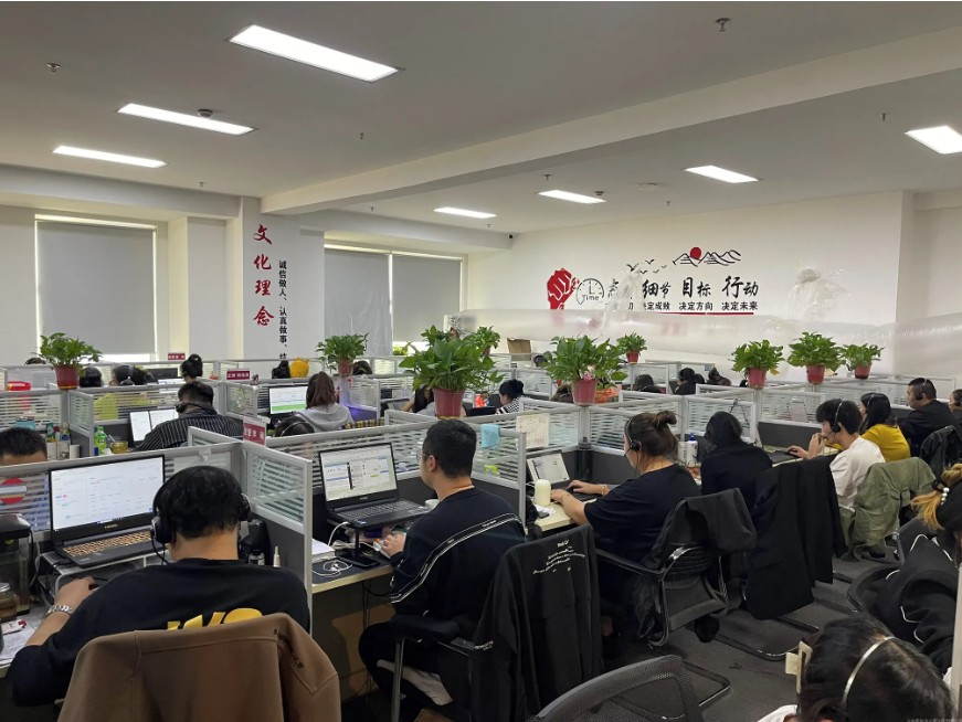 JoeAn customer service and technical support team